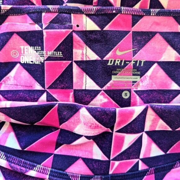 Nike Dri-Fit Capri Geometric Print Pink Purple Leggings SM Barbiecore - Picture 7 of 14